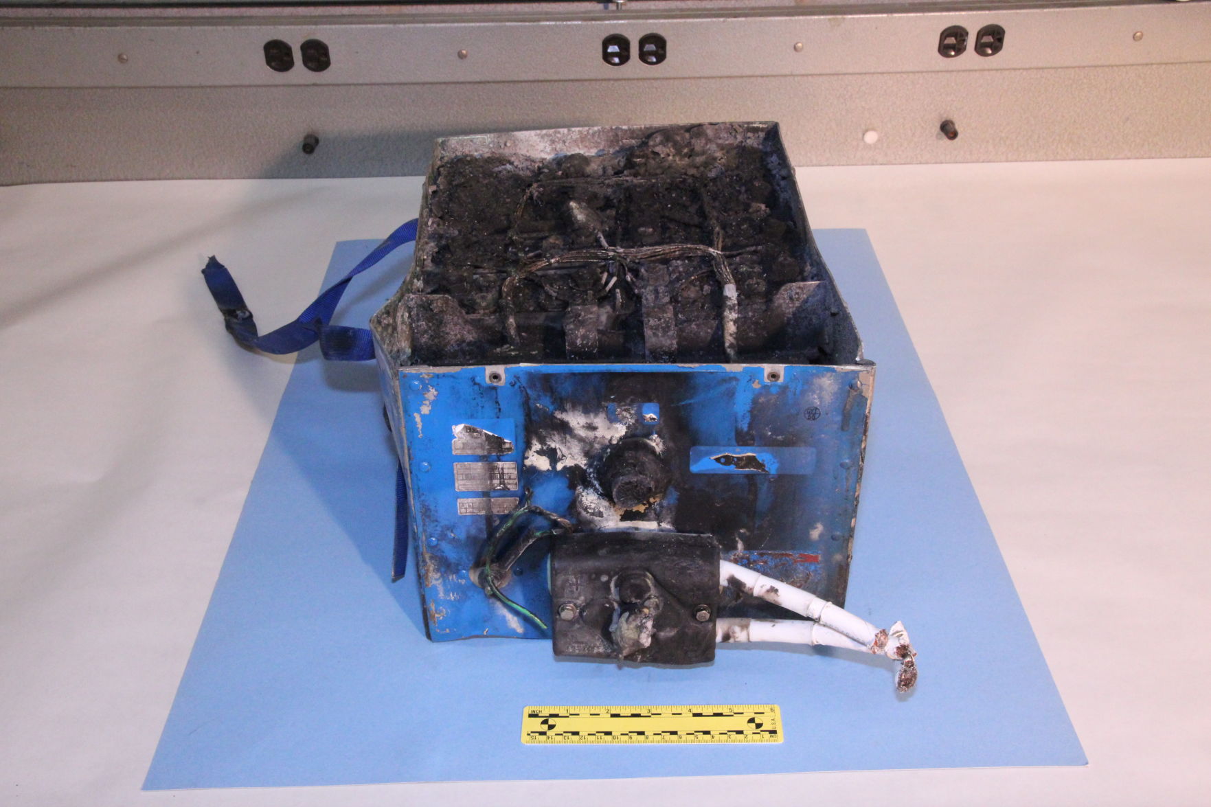 Overcharged batteries eyed in Boeing 787 firesLithium-ion batteries pack power, challengesNo plan to halt assembly of 787s Boeing mum on delivery plans (copy)